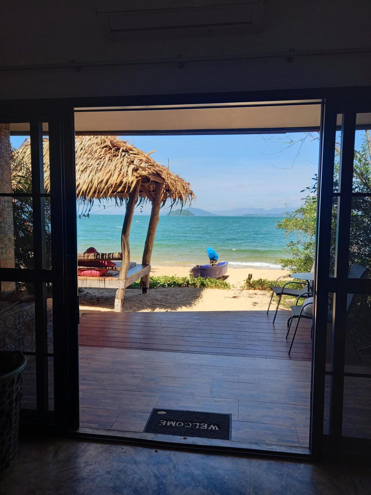 Sabai Sabai Beach Bungalows كو فايام الغرفة الصورة